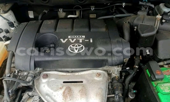 Acheter Import Voiture Toyota RAV4 Gris à Cotonou, Benin Acheter Import Voiture Toyota RAV4 Gris à Cotonou, Benin
