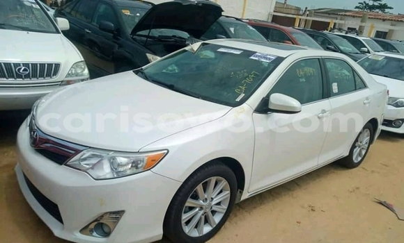 Buy Import Toyota Camry White Car in Cotonou in Benign Buy Import Toyota Camry White Car in Cotonou in Benign
