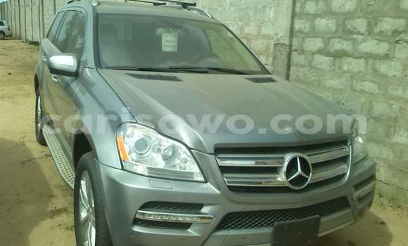 Acheter Occasion Voiture Mercedes-Benz GL–Class Gris à Porto Novo, Benin Acheter Occasion Voiture Mercedes-Benz GL–Class Gris à Porto Novo, Benin