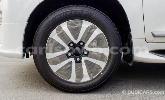 Ra Imported Toyota Land Cruiser funfun Ọkọ̀ in Import - Dubai ni Benin Ra Imported Toyota Land Cruiser funfun Ọkọ̀ in Import - Dubai ni Benin