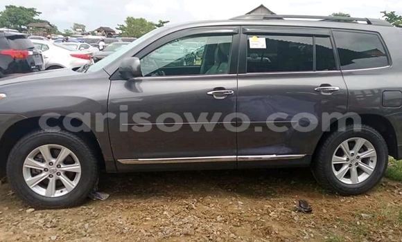 Buy Import Toyota Highlander Silver Car in Cotonou in Benign Buy Import Toyota Highlander Silver Car in Cotonou in Benign