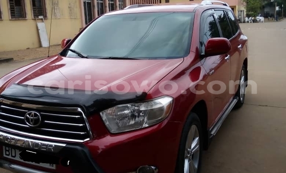 Acheter Occasion Voiture Toyota Highlander Rouge à Cotonou, Benin Acheter Occasion Voiture Toyota Highlander Rouge à Cotonou, Benin