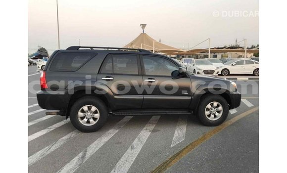 Acheter Import Utilitaire Toyota HiAce Noir à Import - Dubai, Benin Acheter Import Utilitaire Toyota HiAce Noir à Import - Dubai, Benin