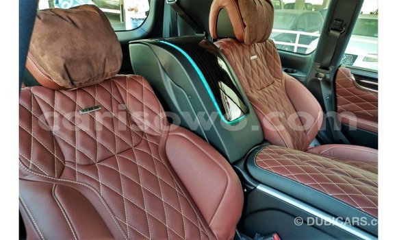 Sayi Imported Lexus LX Black Mota in Import - Dubai a Benin Sayi Imported Lexus LX Black Mota in Import - Dubai a Benin