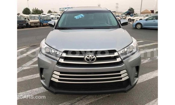 Ra Imported Toyota Highlander Miiran Ọkọ̀ in Import - Dubai ni Benin Ra Imported Toyota Highlander Miiran Ọkọ̀ in Import - Dubai ni Benin