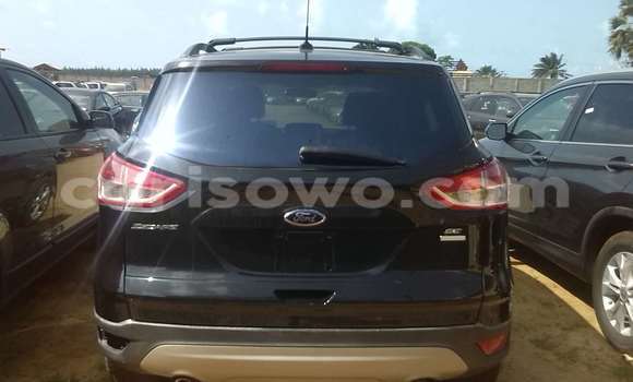 Acheter Occasion Voiture Ford Escape Noir à Porto Novo, Benin Acheter Occasion Voiture Ford Escape Noir à Porto Novo, Benin