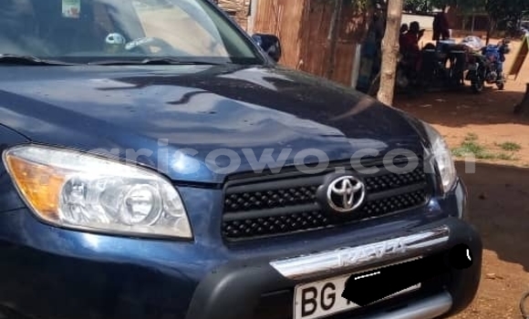 Acheter Occasion Voiture Toyota RAV4 Bleu à Cotonou, Benin Acheter Occasion Voiture Toyota RAV4 Bleu à Cotonou, Benin