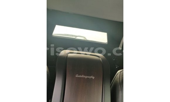 Acheter Import Voiture Toyota Land Cruiser Noir à Import - Dubai, Benin Acheter Import Voiture Toyota Land Cruiser Noir à Import - Dubai, Benin