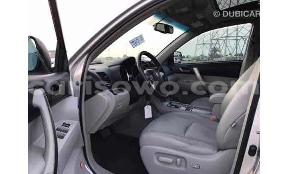 Sayi Imported Toyota Highlander Sauran Mota in Import - Dubai a Benin Sayi Imported Toyota Highlander Sauran Mota in Import - Dubai a Benin