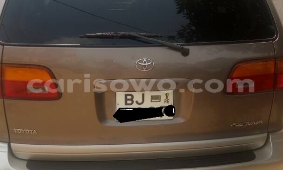 Acheter Occasion Voiture Toyota Sienna Beige à Cotonou, Benin Acheter Occasion Voiture Toyota Sienna Beige à Cotonou, Benin