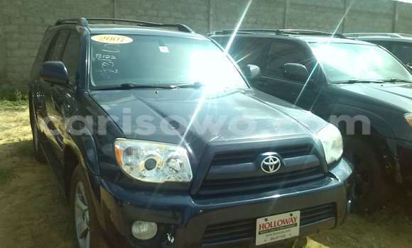 Acheter Occasion Voiture Toyota 4Runner Bleu à Porto Novo, Benin Acheter Occasion Voiture Toyota 4Runner Bleu à Porto Novo, Benin
