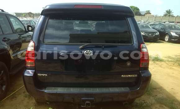 Acheter Occasion Voiture Toyota 4Runner Bleu à Porto Novo, Benin Acheter Occasion Voiture Toyota 4Runner Bleu à Porto Novo, Benin