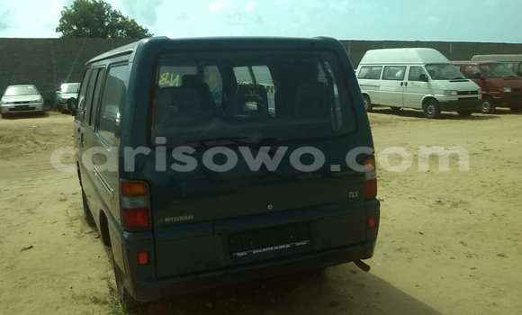 Acheter Occasion Voiture Mitsubishi Space Wagon Bleu à Porto Novo, Benin Acheter Occasion Voiture Mitsubishi Space Wagon Bleu à Porto Novo, Benin
