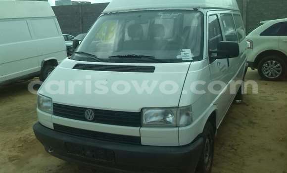 Acheter Occasion Voiture Volkswagen Beetle Blanc à Porto Novo, Benin Acheter Occasion Voiture Volkswagen Beetle Blanc à Porto Novo, Benin