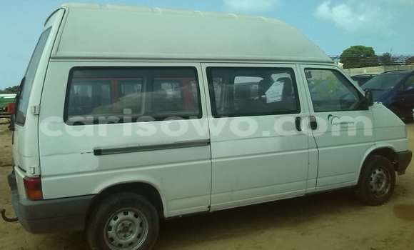 Acheter Occasion Voiture Volkswagen Beetle Blanc à Porto Novo, Benin Acheter Occasion Voiture Volkswagen Beetle Blanc à Porto Novo, Benin