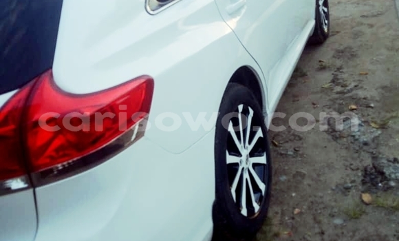 Ra Àlòkù Toyota Venza funfun Ọkọ̀ in Cotonou ni Benin Ra Àlòkù Toyota Venza funfun Ọkọ̀ in Cotonou ni Benin