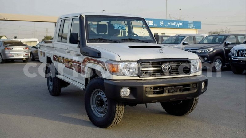 Big with watermark toyota land cruiser benin import dubai 5905