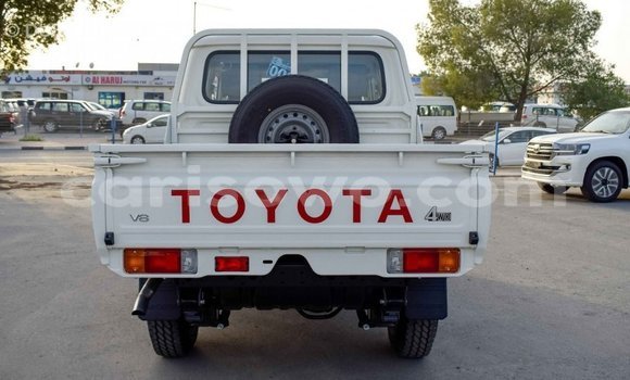 Ra Imported Toyota Land Cruiser Alagara Ọkọ̀ in Import - Dubai ni Benin Ra Imported Toyota Land Cruiser Alagara Ọkọ̀ in Import - Dubai ni Benin