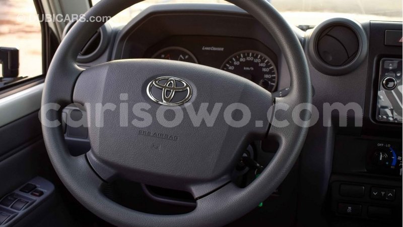 Big with watermark toyota land cruiser benin import dubai 5905