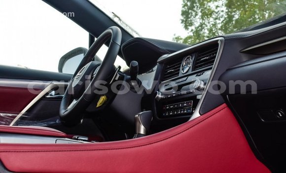 Sayi Imported Lexus RX 300 White Mota in Import - Dubai a Benin Sayi Imported Lexus RX 300 White Mota in Import - Dubai a Benin