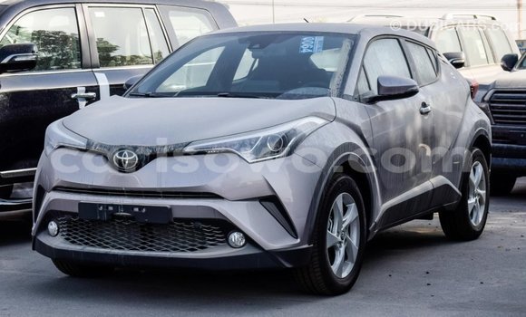 Acheter Import Voiture Toyota C-HR Autre à Import - Dubai, Benin Acheter Import Voiture Toyota C-HR Autre à Import - Dubai, Benin