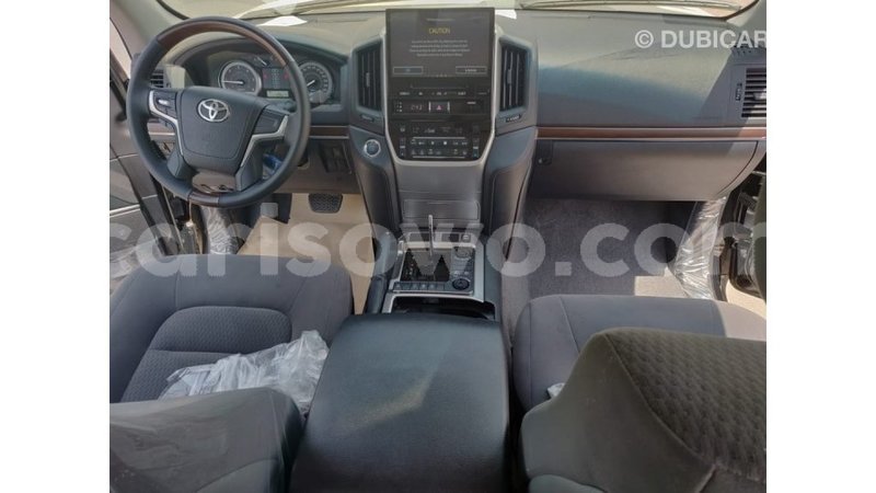 Big with watermark toyota land cruiser benin import dubai 5927