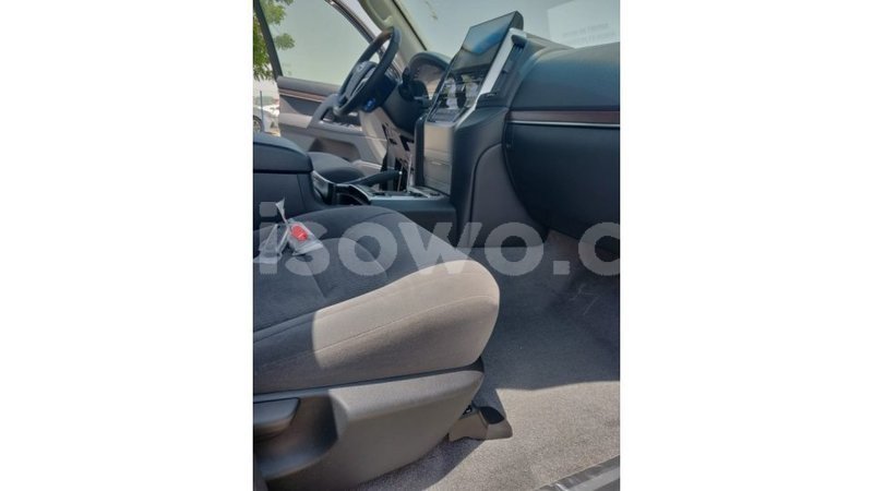 Big with watermark toyota land cruiser benin import dubai 5927