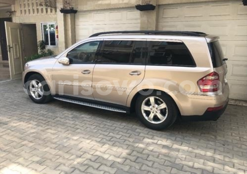 Big with watermark mercedes benz gl%e2%80%93class benin cotonou 5937