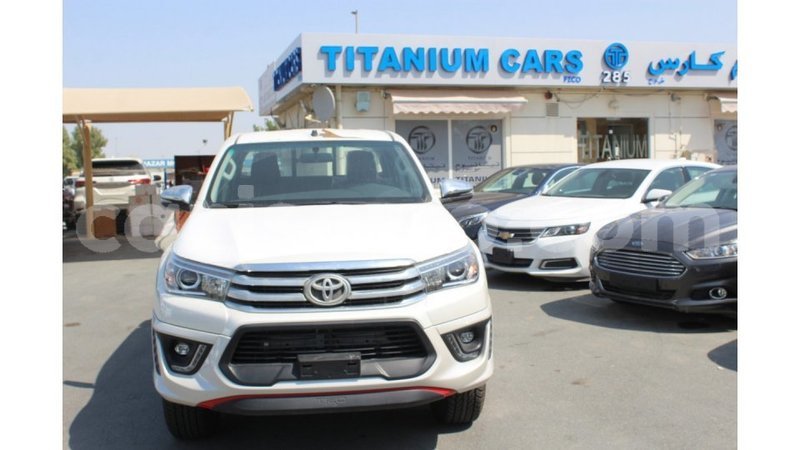 Big with watermark toyota hilux benin import dubai 5941