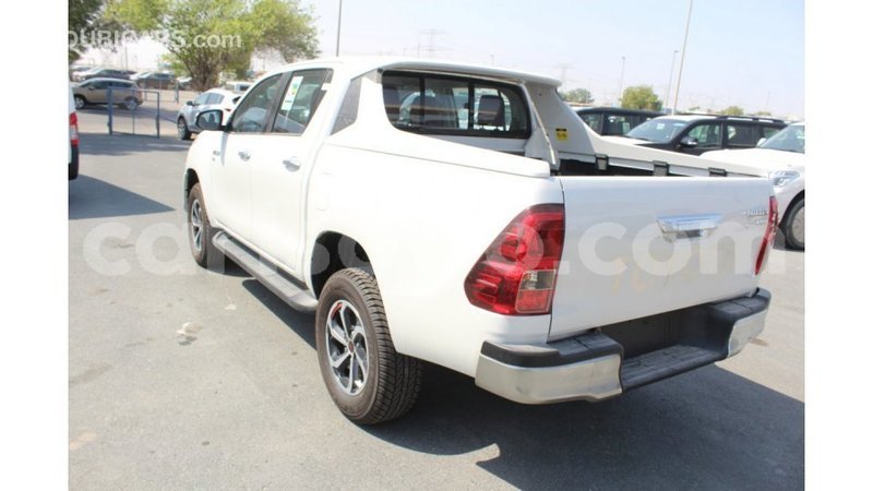 Big with watermark toyota hilux benin import dubai 5941