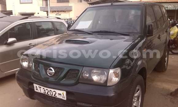 Acheter Occasion Voiture Nissan Terrano Vert à Cotonou, Benin Acheter Occasion Voiture Nissan Terrano Vert à Cotonou, Benin