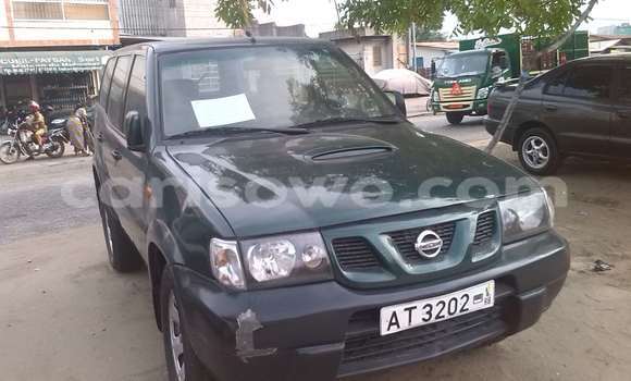 Acheter Occasion Voiture Nissan Terrano Vert à Cotonou, Benin Acheter Occasion Voiture Nissan Terrano Vert à Cotonou, Benin