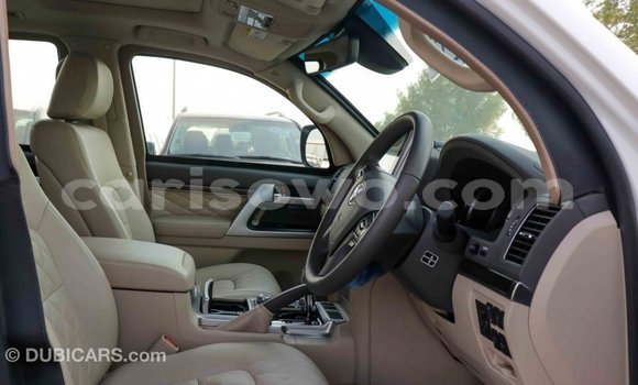 Buy Import Toyota Land Cruiser White Car in Import - Dubai in Benign Buy Import Toyota Land Cruiser White Car in Import - Dubai in Benign