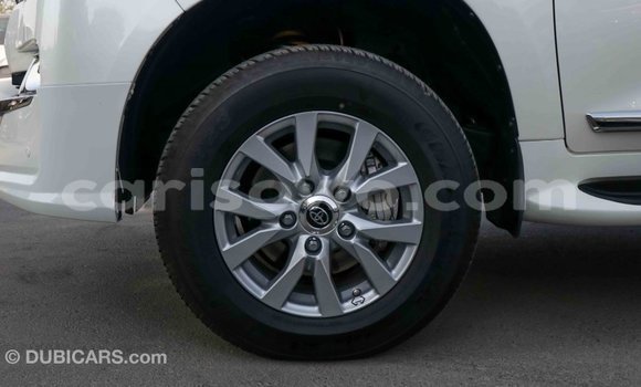 Buy Import Toyota Land Cruiser White Car in Import - Dubai in Benign Buy Import Toyota Land Cruiser White Car in Import - Dubai in Benign