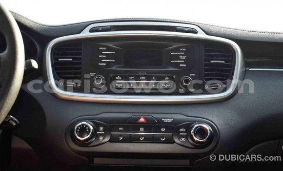 Acheter Import Voiture Kia Sorento Noir à Import - Dubai, Benin Acheter Import Voiture Kia Sorento Noir à Import - Dubai, Benin