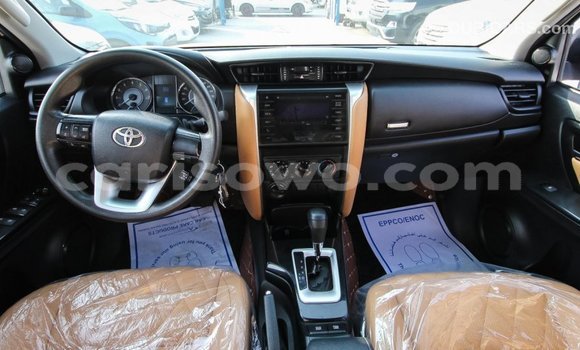 Ra Imported Toyota Fortuner funfun Ọkọ̀ in Import - Dubai ni Benin Ra Imported Toyota Fortuner funfun Ọkọ̀ in Import - Dubai ni Benin