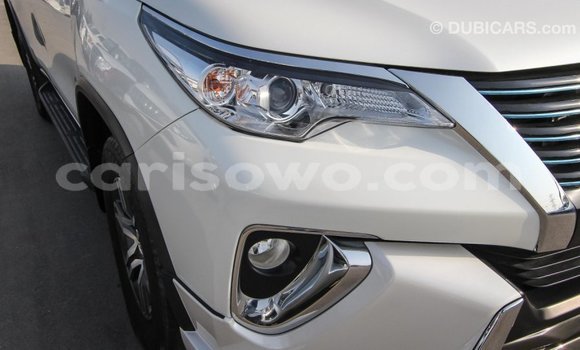Ra Imported Toyota Fortuner funfun Ọkọ̀ in Import - Dubai ni Benin Ra Imported Toyota Fortuner funfun Ọkọ̀ in Import - Dubai ni Benin