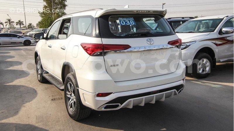 Big with watermark toyota fortuner benin import dubai 5964