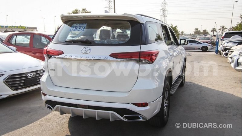 Big with watermark toyota fortuner benin import dubai 5964