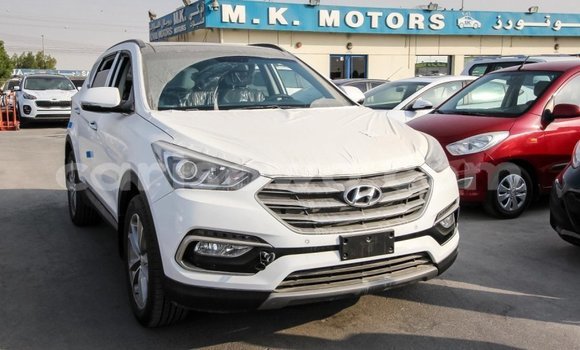 Acheter Import Voiture Hyundai Santa Fe Blanc à Import - Dubai, Benin Acheter Import Voiture Hyundai Santa Fe Blanc à Import - Dubai, Benin