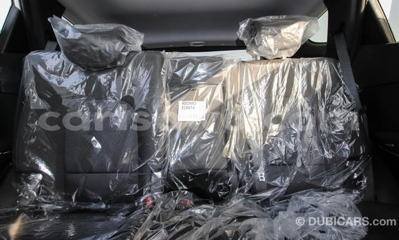 Acheter Import Voiture Hyundai Santa Fe Blanc à Import - Dubai, Benin Acheter Import Voiture Hyundai Santa Fe Blanc à Import - Dubai, Benin