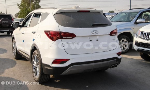 Acheter Import Voiture Hyundai Santa Fe Blanc à Import - Dubai, Benin Acheter Import Voiture Hyundai Santa Fe Blanc à Import - Dubai, Benin