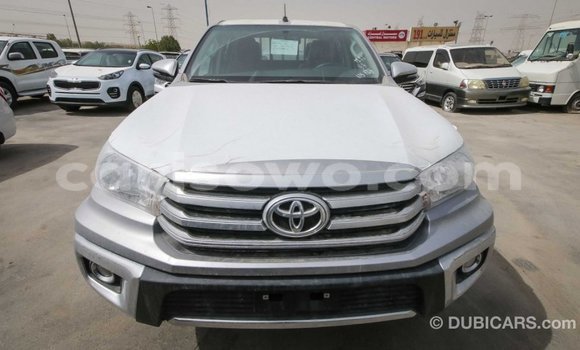 Acheter Import Voiture Toyota Hilux Autre à Import - Dubai, Benin Acheter Import Voiture Toyota Hilux Autre à Import - Dubai, Benin