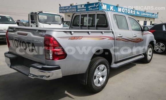 Acheter Import Voiture Toyota Hilux Autre à Import - Dubai, Benin Acheter Import Voiture Toyota Hilux Autre à Import - Dubai, Benin