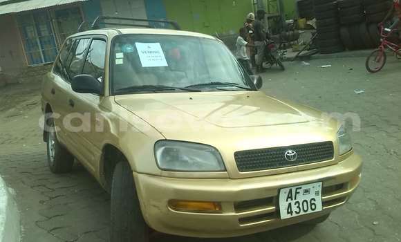 Acheter Occasion Voiture Toyota RAV4 Beige à Cotonou, Benin Acheter Occasion Voiture Toyota RAV4 Beige à Cotonou, Benin