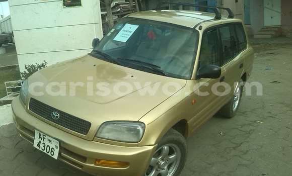 Acheter Occasion Voiture Toyota RAV4 Beige à Cotonou, Benin Acheter Occasion Voiture Toyota RAV4 Beige à Cotonou, Benin