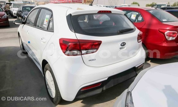Ra Imported Kia Rio funfun Ọkọ̀ in Import - Dubai ni Benin Ra Imported Kia Rio funfun Ọkọ̀ in Import - Dubai ni Benin