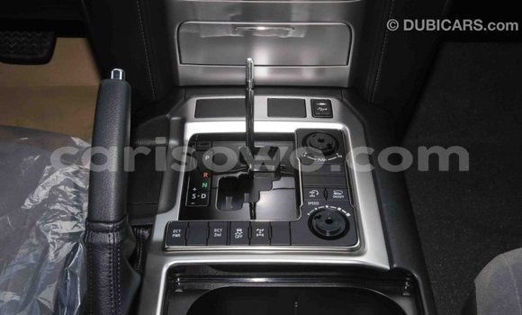 Ra Imported Toyota Land Cruiser funfun Ọkọ̀ in Import - Dubai ni Benin Ra Imported Toyota Land Cruiser funfun Ọkọ̀ in Import - Dubai ni Benin