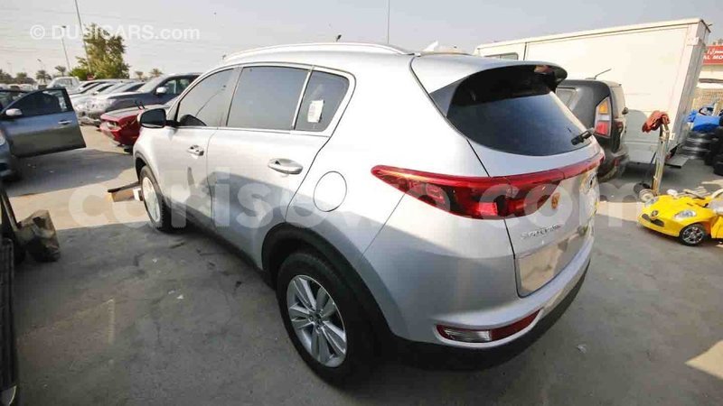 Big with watermark kia sportage benin import dubai 5983