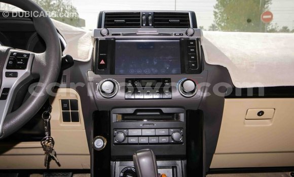 Acheter Import Voiture Toyota Prado Blanc à Import - Dubai, Benin Acheter Import Voiture Toyota Prado Blanc à Import - Dubai, Benin